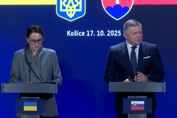 Фіцо зустрівся із Свириденко: Заявив, що Словаччина не гальмуватиме членство України в ЄС