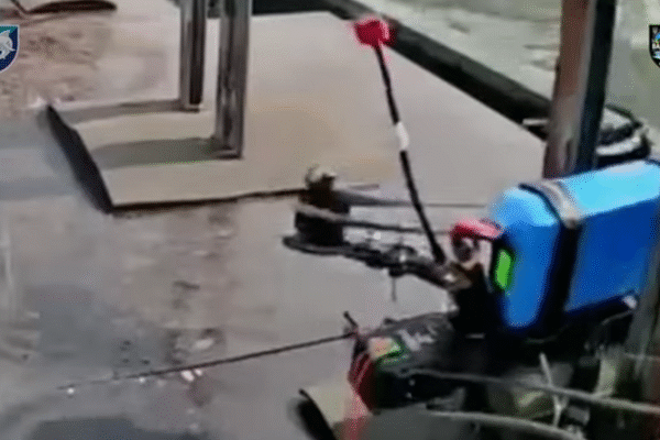 Сили оборони за допомогою безпілотного катеру доставили FPV-дрони для удару по ворожому човну