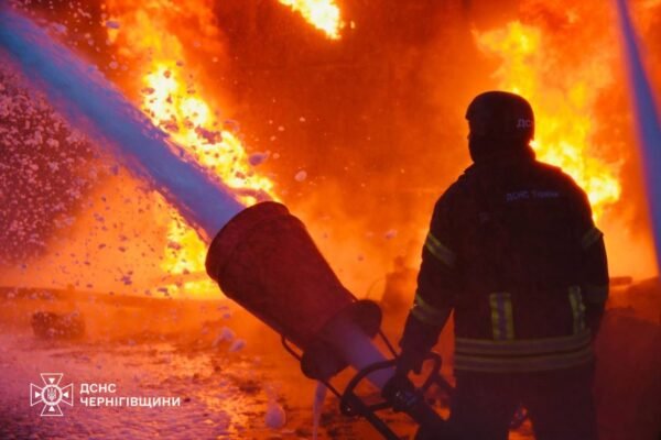 Чернігів уночі 4 жовтня зазнав масованого удару: Внаслідок атаки знеструмлені 50 тисяч споживачів