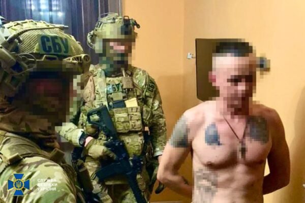 СБУ запобігла теракту в центрі Запоріжжя: Військовий у СЗЧ мав підірвати вибухівку в натовпі