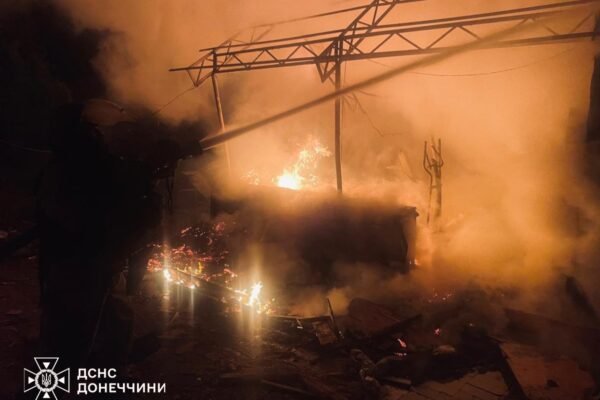Внаслідок обстрілу Слов’янська здійнялися пожежі