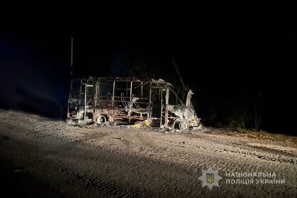 Ворог атакував маршрутку на Сумщині. Загинула людина, багато поранених