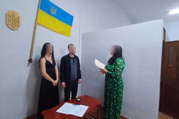 У Львівському СІЗО відгуляли весілля