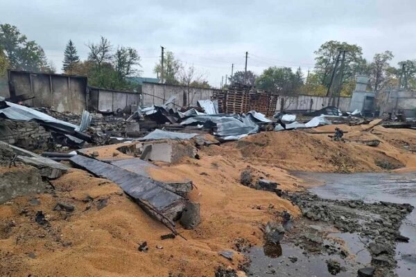 Росіяни вдарили по Харківщині: Зруйнували агропідприємство