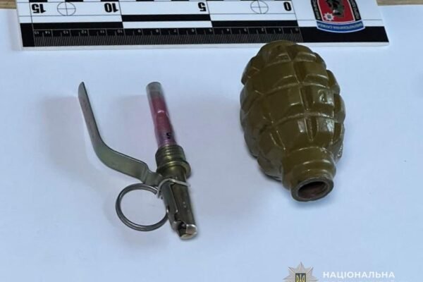 На Львівщині судитимуть чоловіка, який приніс в магазин бойову гранату