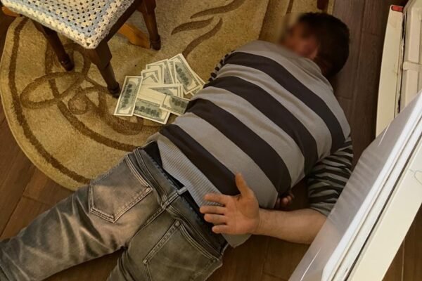 Троє закарпатців за 7-8 тис. доларів налагодили канал переправлення чоловіків в Румунію