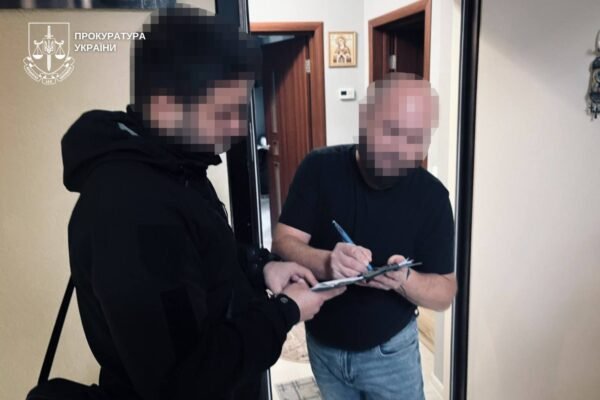На Закарпатті заарештували чоловіка, який за 1700 доларів обіцяв зняти військовозобов’язаного з розшуку