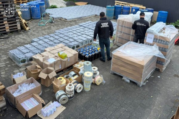 У Львові ліквідували підпільний цех з виготовлення контрафактного алкоголю