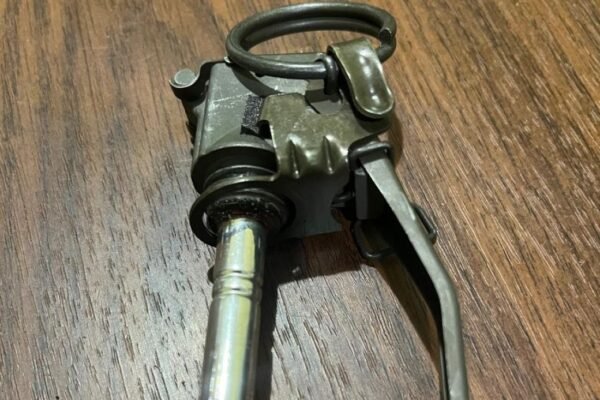 У Коломиї затримали п’яного чоловіка з ножем і гранатами, який намагався проникнути до квартири колишньої дружини