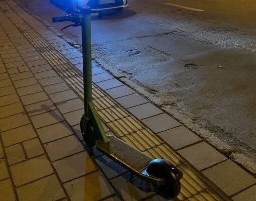 У Львові п’яний 23-річний чоловік впав з електросамоката і проламав череп