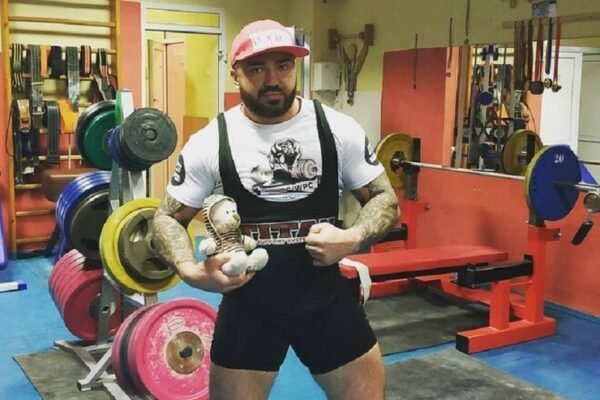 На війні проти окупантів загинув чотириразовий чемпіон з богатирського багатоборства та рекордсмен України Павло Іщенко 