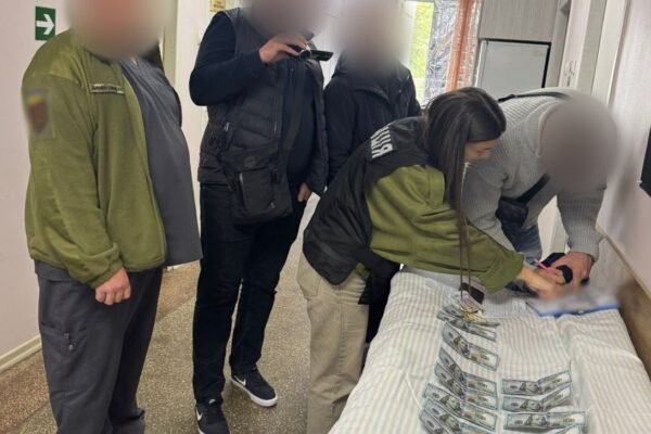 На Одещині затримали посадовця військово-медичного центру на хабарі