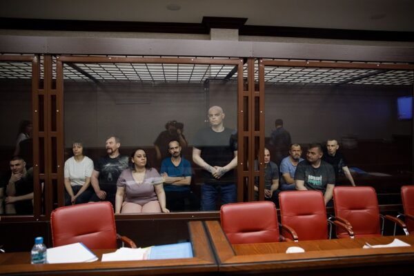 На Росії “засудили” 15 українських полонених із батальйону “Айдар”: Суд визнав злочином сам факт служби в українській армії