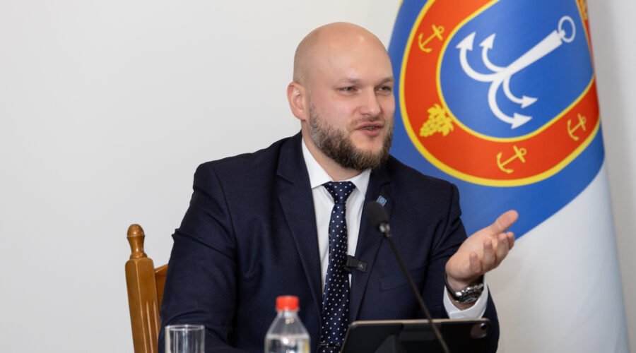 Олександр Цивінський під час зустрічі з бізнесом та силовими структурами в Одесі