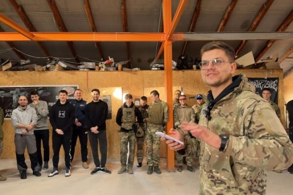 У Львові ветеран, який пробув у російському полоні 13 місяців, заснував страйкбольний клуб