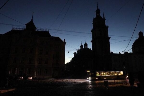 Пункти незламності та генератори: Львів готується до ймовірних блекаутів