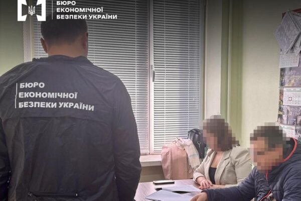 Завдали міському бюджету збитків на майже 2,2 мільйони гривень: БЕБ викрило злочинну групу на Буковині