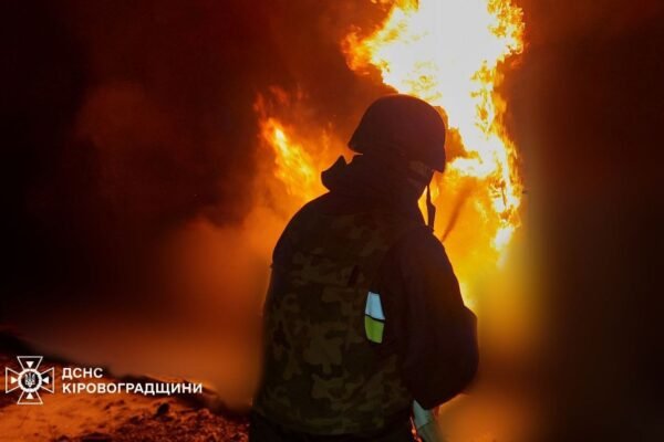 Ворог атакував Кіровоградську область: Виникли пожежі