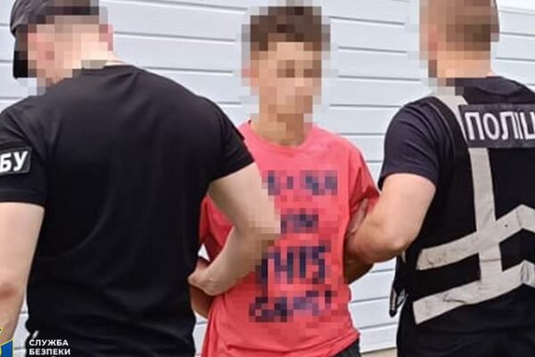 На Закарпатті до 8 років засудили 22-річного чоловіка, який на замовлення РФ здійснив серію підпалів