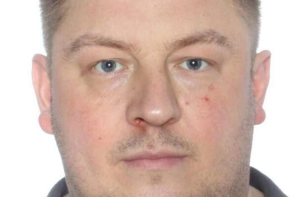 Один із посадовців поліції Києва зник після зникнення арештованих коштів. Його затримали на Рівненщині