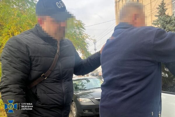 СБУ затримала зрадника, що працював на рашистів у колонії під час окупації Херсона