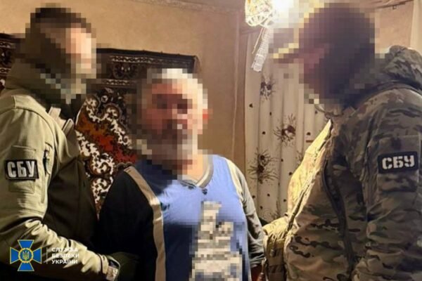 СБУ затримала жителя Ізюма, що працював на росіян та допомагав готувати прорив на Харківщині