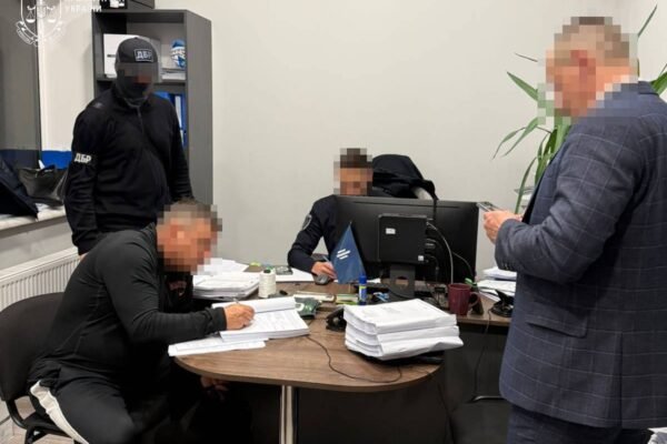 Подружжя рестораторів у змові з суддею незаконно привласнили кілька квартир померлих одеситів