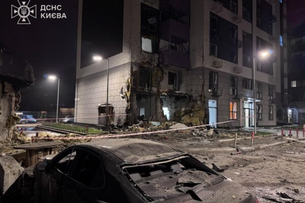 Майже 600 дронів та 36 ракет атакували сьогодні вночі Київ та область, – Зеленський