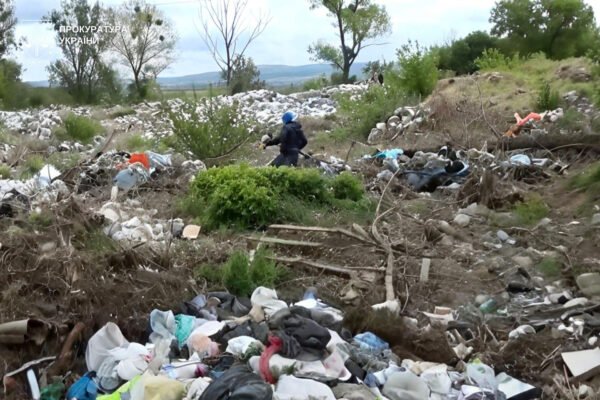 На Львівщині міськрада сплатить майже 1 млн грн за несанкціоноване сміттєзвалище