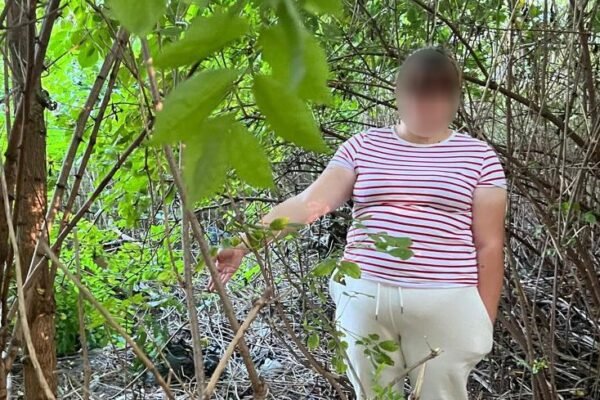 Ховала наркотики у рюкзаку п’ятирічної доньки: у Львові судитимуть наркоторговицю
