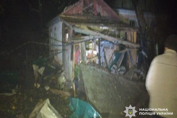 На Чернігівщині через нічні обстріли понівечені будинки, є поранений