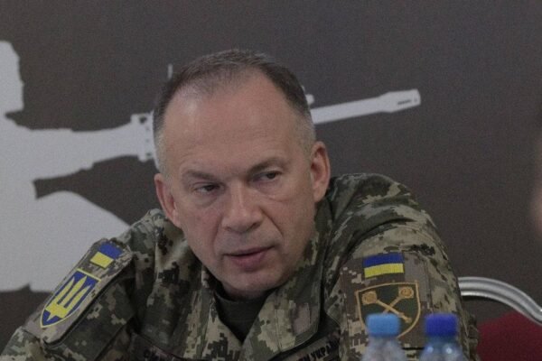 Контролю РФ над Покровськом або оточення українських бійців немає, – Сирський