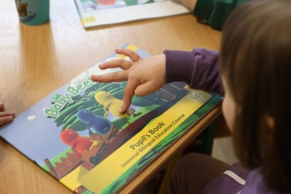 У Львові виплачуватимуть по 30 тис грн дітям, які втратили батьків через російські ракетні удари