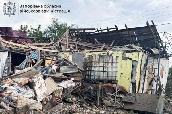 Росіяни вдарили по Запоріжжю та області: Загинули дві людини