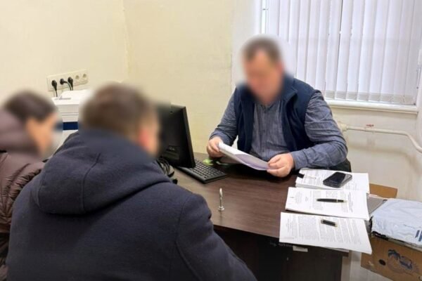 Командира військової частини на Львівщині підозрюють у розкраданні 10 млн грн на закупівлі генераторів для війська