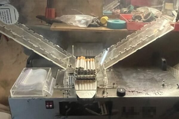 На Закарпатті судитимуть місцевого жителя, який облаштував у гаражі нелегальний тютюновий цех