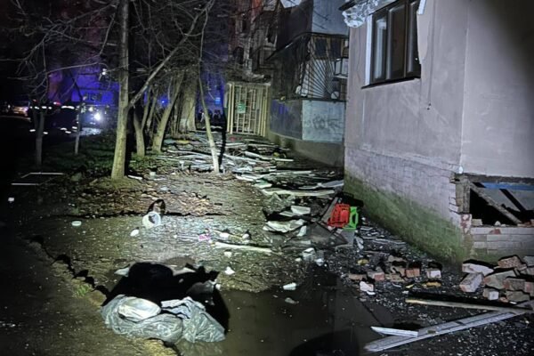 Росіяни вночі атакували Одесу дронами. Постраждало щонайменше 6 людей