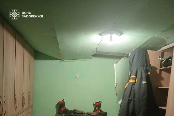 Ворог під час обстрілів Запорізької області пошкодив підрозділ ДСНС