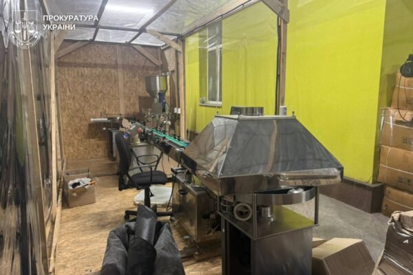 На Вінниччині припинили незаконне виготовлення рідин для електронних цигарок