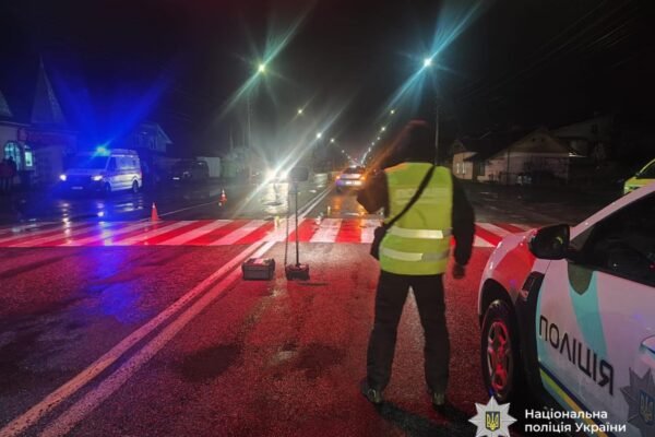 На Прикарпатті автівка на смерть збила чоловіка на пішохідному переході