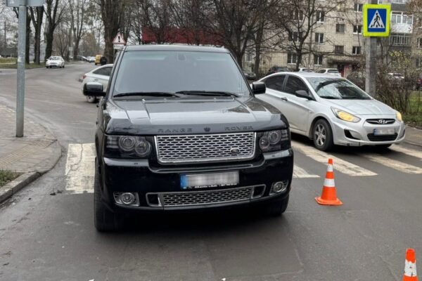 У Львові в ДТП постраждали дві школярки віком дев’ять і десять років