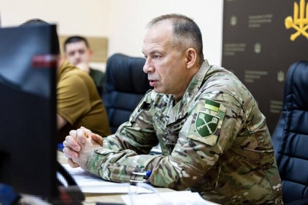 В Україні продовжують відсувати підготовку і навчання військових подалі від фронту, – Сирський