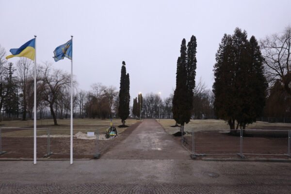У Львові відбулася перша церемонія поховання захисника на новому Полі почесних поховань
