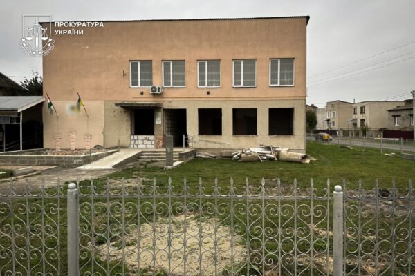 На Закарпатті за майже 2 млн грн придбали занедбану будівлю під ЦНАП: її вартість завищили на 600 тис. грн