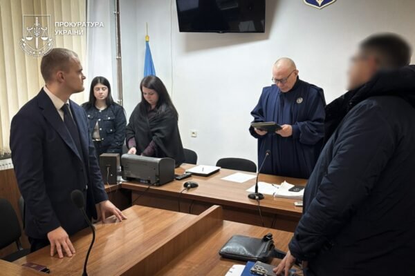 На Закарпатті до 9,6 років засудили рецидивіста за грабіж та онлайн-шахрайство