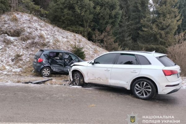 На Львівщині сталася ДТП: 15-річний хлопець у реанімації