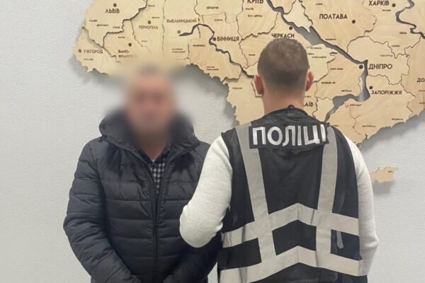 На Закарпатті 67-річний пенсіонер розбещував 8-річну дівчинку