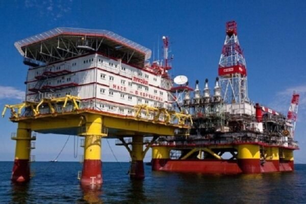 СБУ втретє уразили російські нафтовидобувні платформи у Каспійському морі