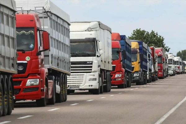 На Прикарпатті у системі «Шлях» виявили 380 неоформлених водіїв