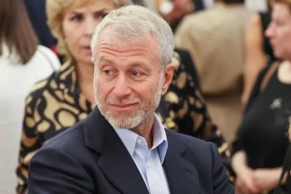 Стармер заявив, що це останній шанс для Абрамовича переказати гроші за продаж “Челсі”